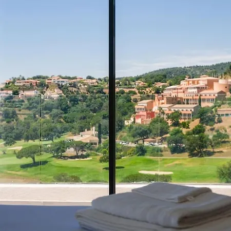 Du Golf Villa